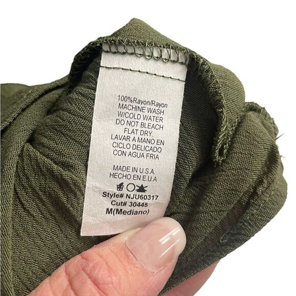 MOD on Trend,Moving away front twist,Army green romper,wide elastic waist,size M - Picture 6 of 6